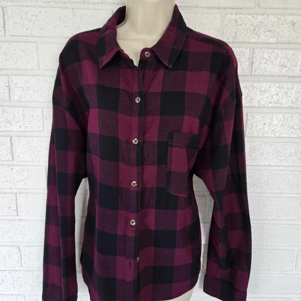 1171  Wild Fable Plaid Button-Up Blouse - Black and Burgundy